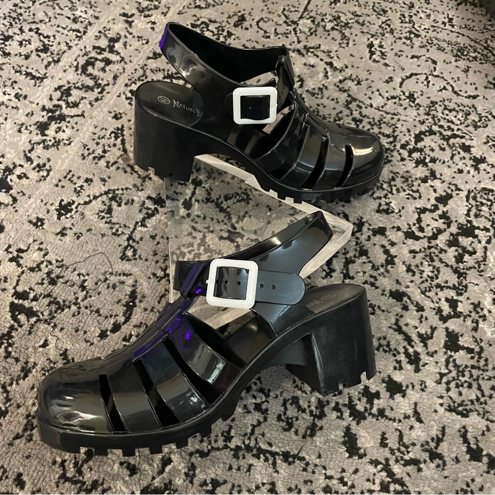 Black platform gladiator closed toe jelly sandals